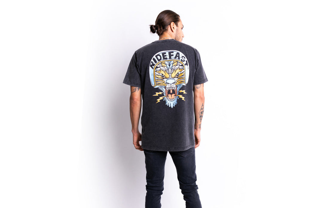 T-Shirt Lion Black Out